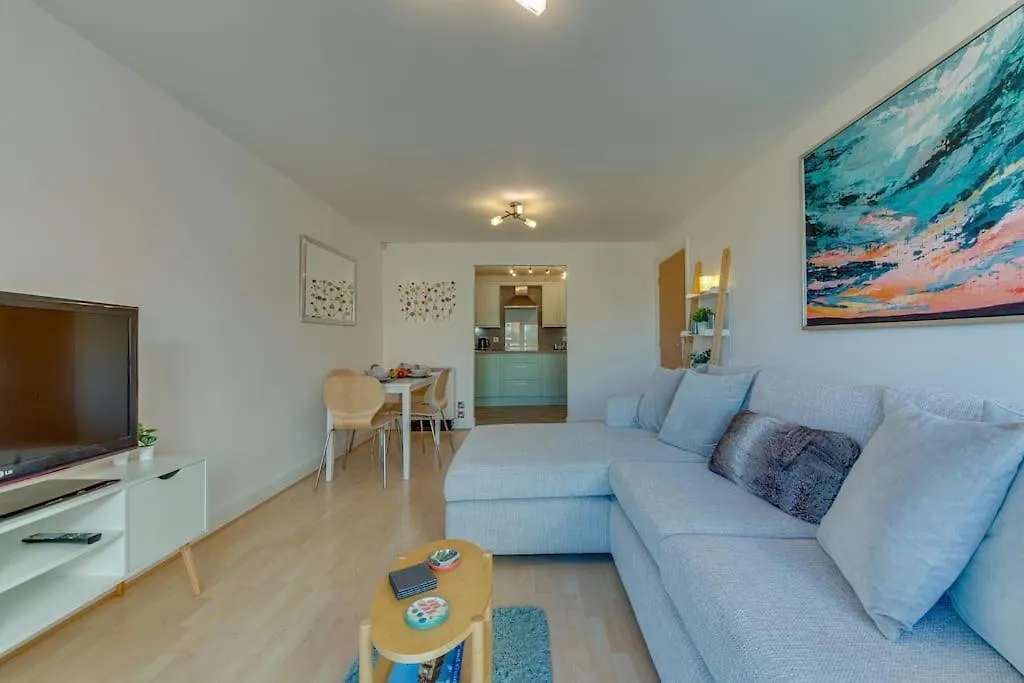 Stunning Central Space in the City 2BR 2BA Sheffield